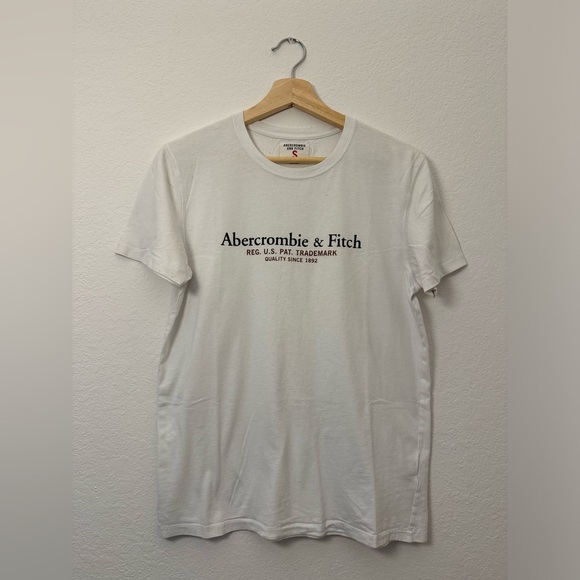 Abercrombie Graphic T-Shirt Men’s Small/White - Picture 1 of 4